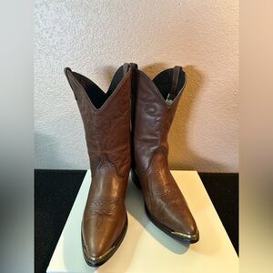 Masterson Women's Size 8.5 Brown Boots. Style#RB 888